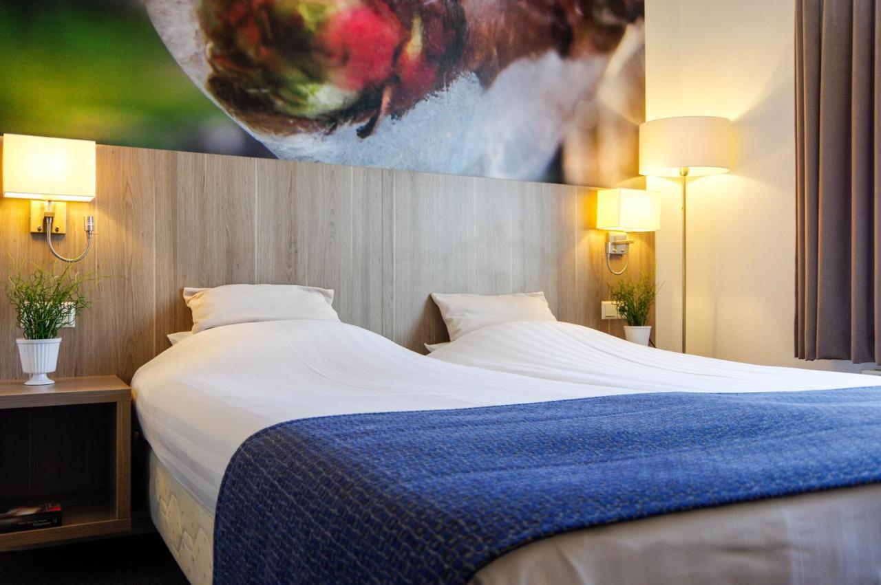 Hotel And Restaurant Van Saaze Kraggenburg Екстер'єр фото