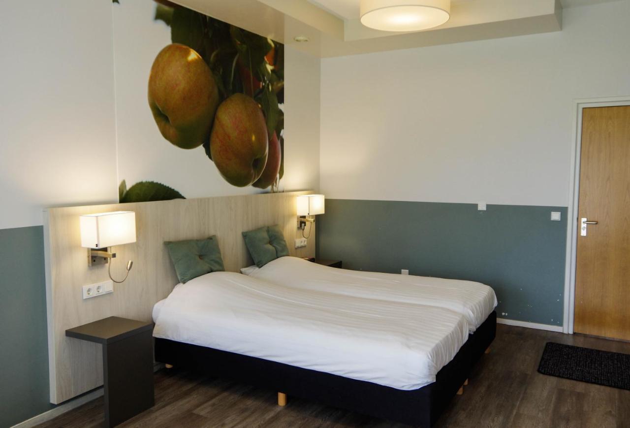 Hotel And Restaurant Van Saaze Kraggenburg Екстер'єр фото
